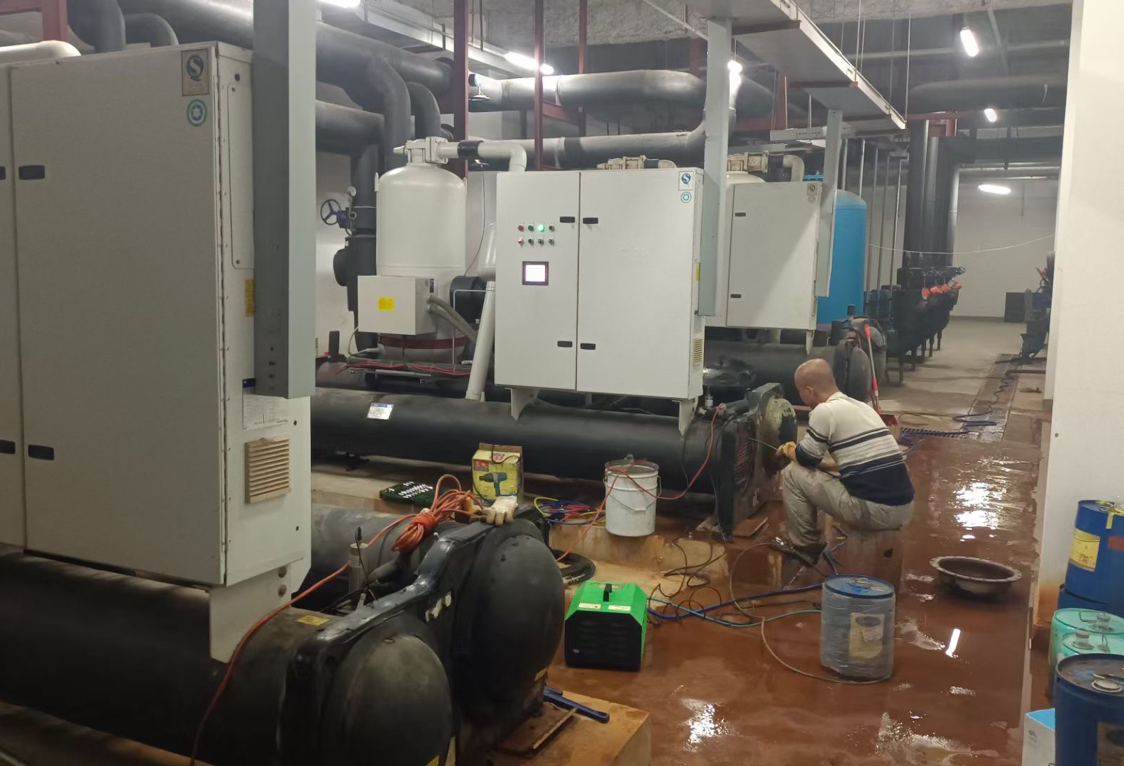 冷水機組冷凝器結垢解決方案：一...