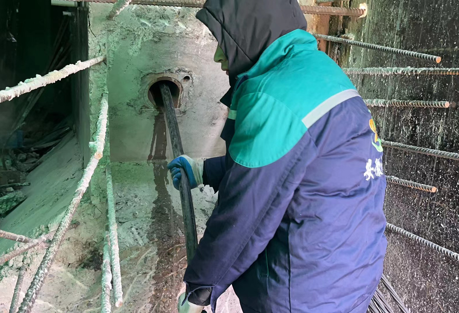 橋梁預應力波紋管堵死疏通